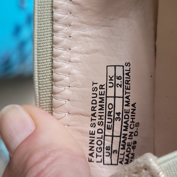 Stuart Weitzsman: Fanny Stardust Rhinestone & gold ballet flats. Holiday. - Picture 9 of 9